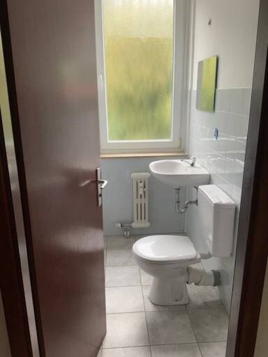 Wohnung zur Miete nur mit Wohnberechtigungsschein 412 € 2 Zimmer 66 m² 3. Geschoss frei ab 28.03.2025 Briandstraße 27 Medinghoven Bonn 53123