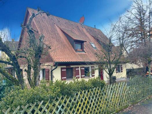 Einfamilienhaus zum Kauf 525.000 € 7 Zimmer 145 m² 679 m² Grundstück frei ab sofort Schweinfurter Straße 4 Großgründlach Nürnberg 90427