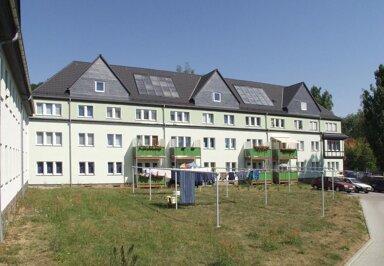 Wohnung zur Miete 343 € 2 Zimmer 52,8 m² 2. Geschoss Karl-Marx-Hof 14B Pausitzer Delle Riesa 01589