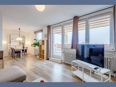 Wohnung zur Miete Wohnen auf Zeit 1.990 € 2 Zimmer 69 m² frei ab 01.10.2025 München 81737