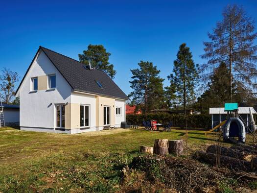 Einfamilienhaus zum Kauf 555.000 € 4 Zimmer 108,2 m² 897 m² Grundstück Biesenthal Biesenthal 16359