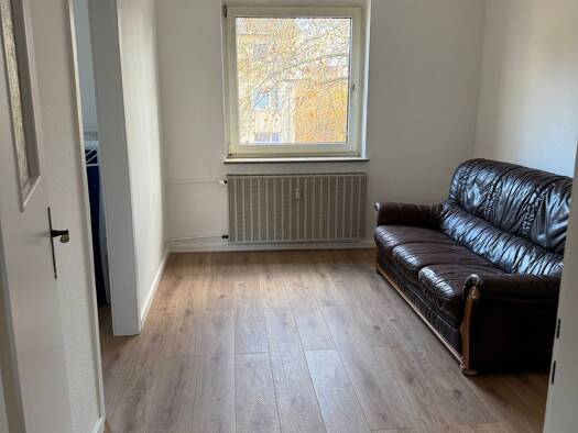 Wohnung zur Miete 720 € 2 Zimmer 43 m² Geschoss 3/4 frei ab sofort Mülheim Köln 51065