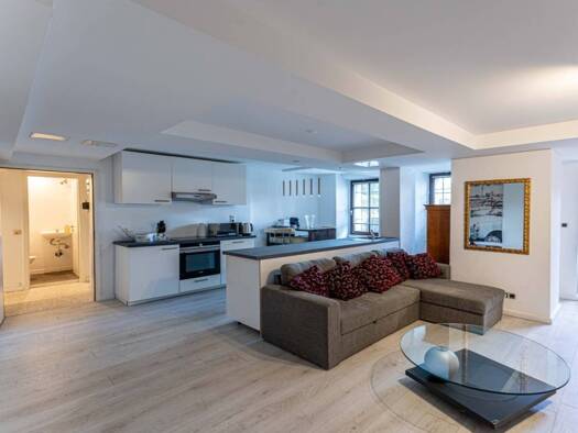 Wohnung zur Miete 1.750 € 2 Zimmer 74 m² EG Tempelhof Berlin 12099