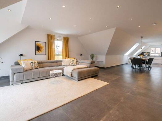 Wohnung zum Kauf 669.000 € 4 Zimmer 178 m² 2. Geschoss Hallstadt 96103