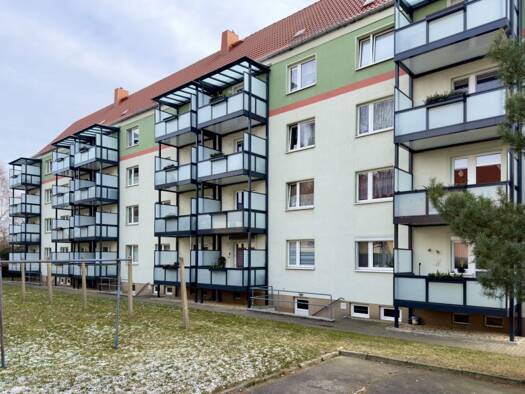 Wohnung zur Miete 372 € 3 Zimmer 61,9 m² 3. Geschoss frei ab 01.12.2026 Hauptstraße 59 Demitz-Thumitz Demitz-Thumitz 01877