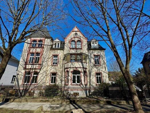 Mehrfamilienhaus zum Kauf 1.400.000 € 16 Zimmer 351 m² 755 m² Grundstück Liebigstraße 47 Gießen 35392