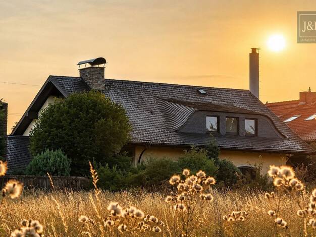 Einfamilienhaus zum Kauf 7 Zimmer 243 m² 549 m² Grundstück Schwalbach 65824