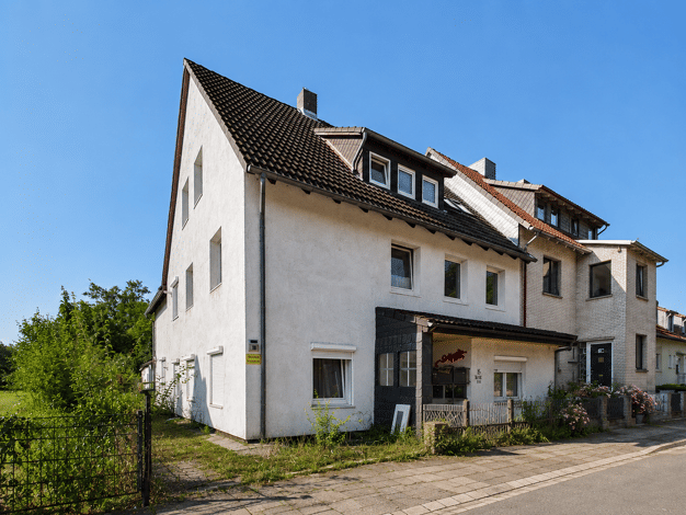 Mehrfamilienhaus zum Kauf 350.000 € 8 Zimmer 280 m² 2.619 m² Grundstück Ringelheim Salzgitter 38259