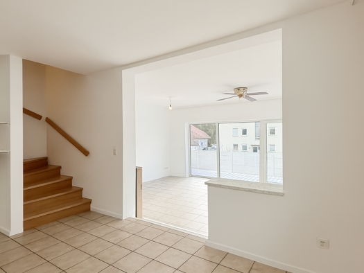 Reihenendhaus zum Kauf provisionsfrei 590.000 € 6,5 Zimmer 172 m² 175 m² Grundstück frei ab sofort Oberdürrbach Würzburg 97080