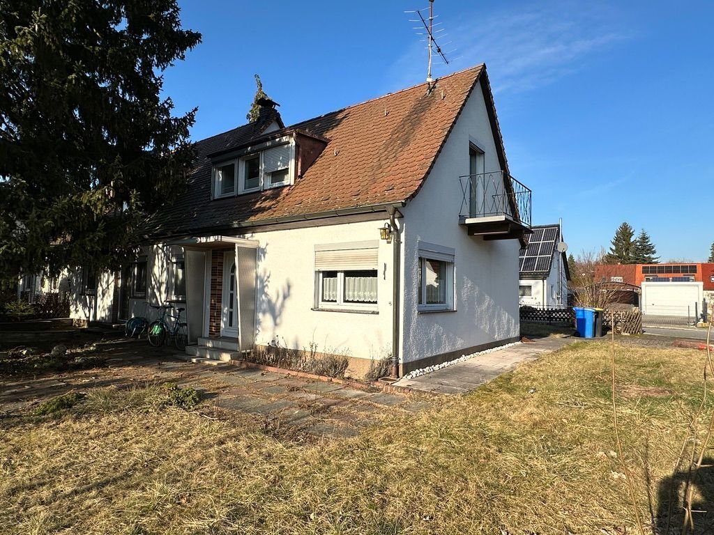 Doppelhaushälfte zum Kauf 240.000 € 2 Zimmer 55,6 m²<br/>Wohnfläche 432 m²<br/>Grundstück ab sofort<br/>Verfügbarkeit Buchenbühl Nürnberg 90411