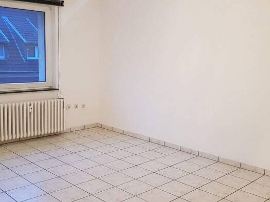 Studio zur Miete 420 € 1 Zimmer 31 m² 2. Geschoss frei ab sofort Mittelmeiderich Duisburg 47137