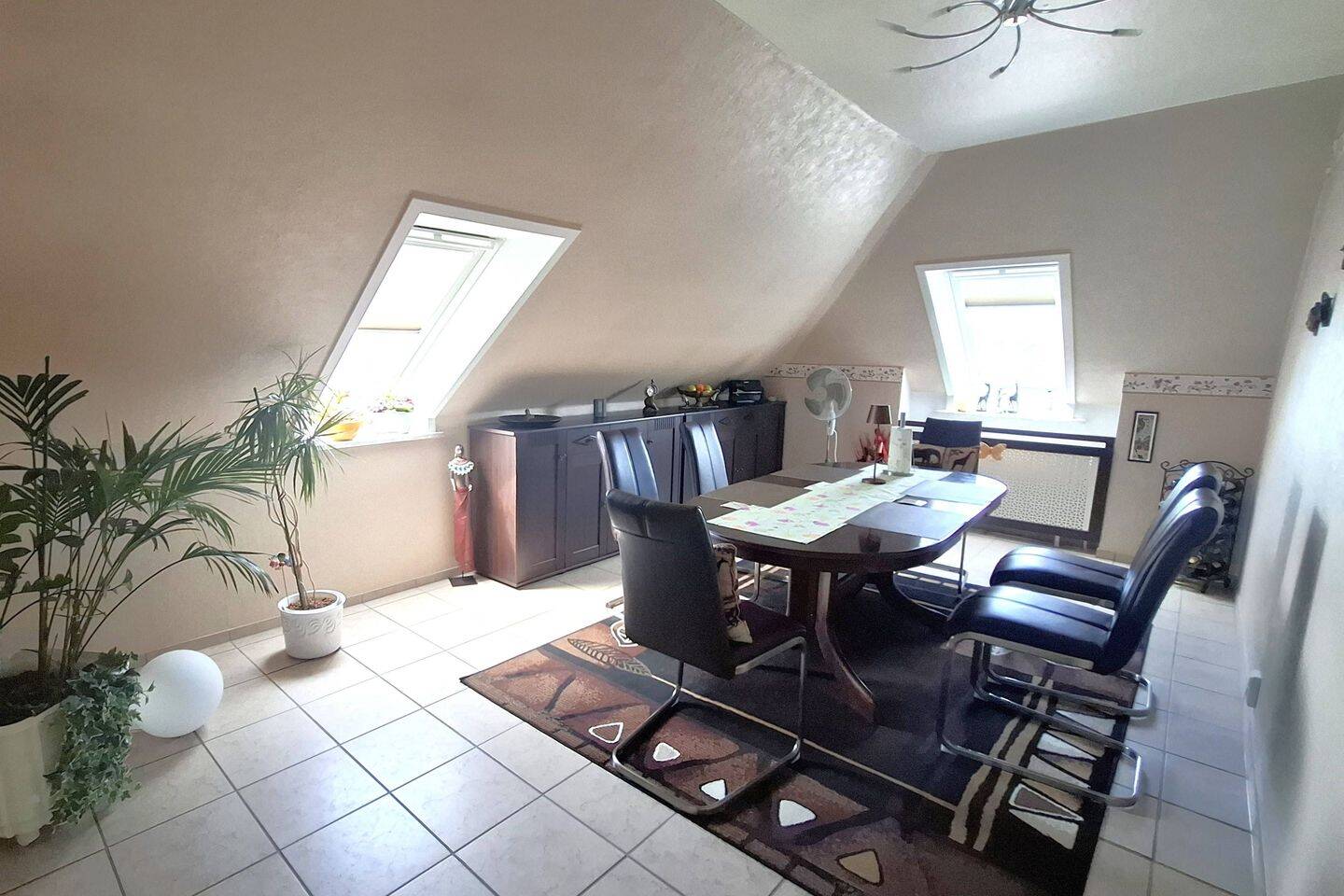 Property thumbnail 6