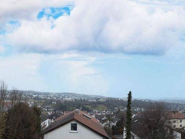 Einfamilienhaus zur Miete 3.900 € 6,5 Zimmer 260 m² 500 m² Grundstück Sulzgries Esslingen am Neckar 73733