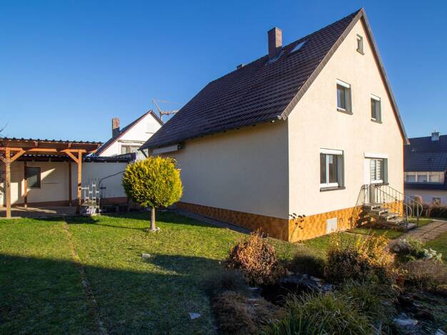Einfamilienhaus zum Kauf 249.000 € 6 Zimmer 124 m² 650 m² Grundstück Poppenhausen Poppenhausen 97490