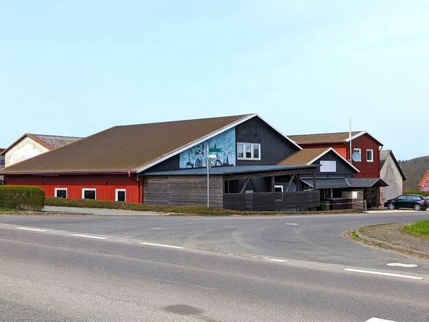 Wohn- und Geschäftshaus zum Kauf als Kapitalanlage geeignet 379.000 € 4 Zimmer 847 m² 1.514 m² Grundstück Löhlbach Haina 35114