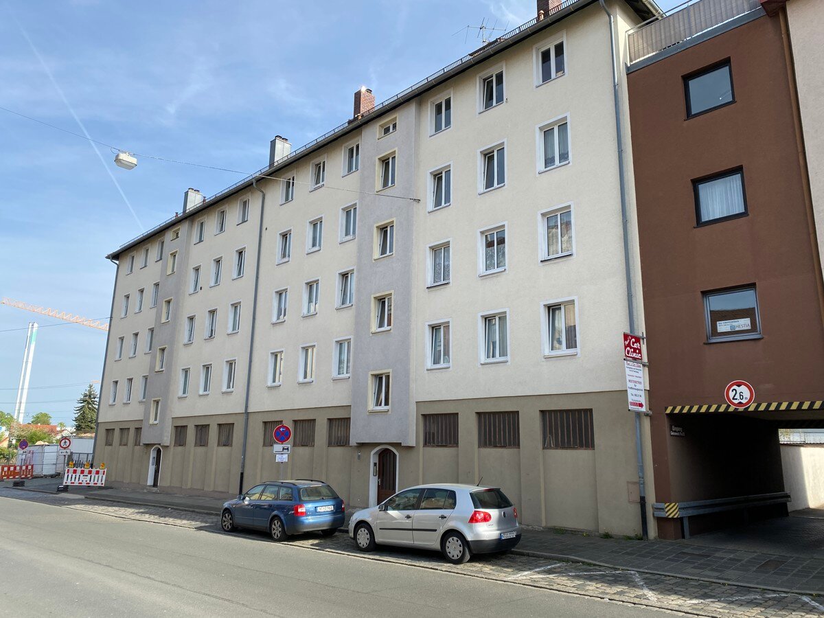 Mehrfamilienhaus zum Kauf provisionsfrei 1.640.000 € 26 Zimmer 581,8 m²<br/>Wohnfläche 397 m²<br/>Grundstück St. Leonhard Nürnberg Schweinau 90439