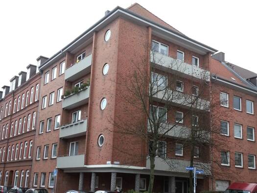Studio zur Miete 620 € 1 Zimmer 48 m² 3. Geschoss frei ab 16.08.2026 Adolfstraße 38 Brunswik Kiel 24105