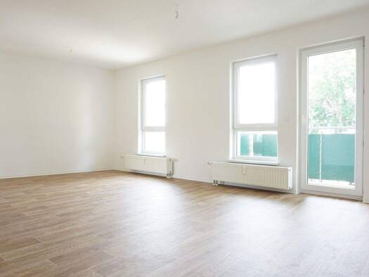 Wohnung zur Miete 305 € 2 Zimmer 50,6 m² frei ab 01.03.2026 Louis-Braille-Straße 1 Glauchau 08371