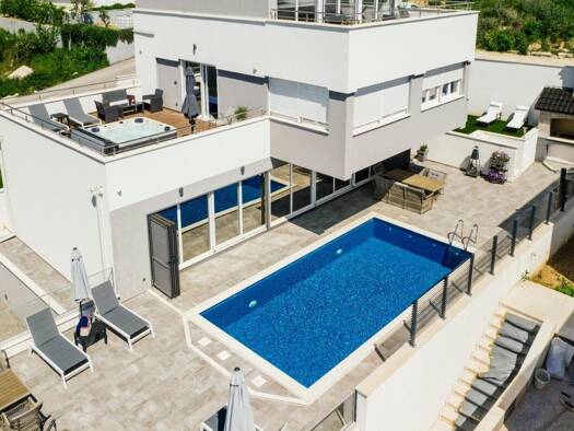 Villa zum Kauf 1.400.000 € 5 Zimmer 450 m² Podstrana 21312