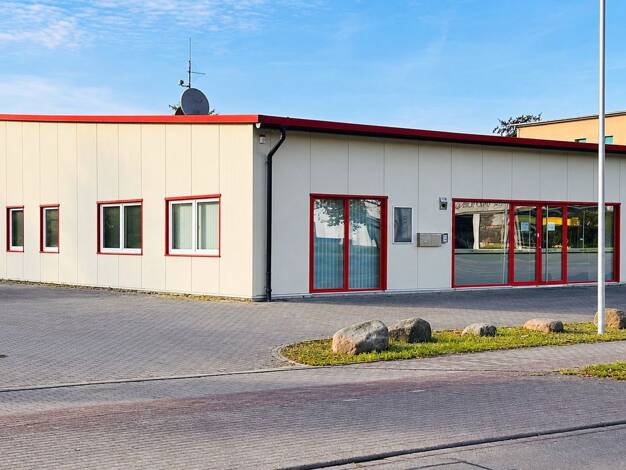 Lagerhalle zur Miete provisionsfrei 3.950 € 462 m² Lagerfläche Schiffbauerdamm 16 Wismar-West Wismar 23966