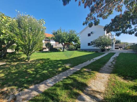 Einfamilienhaus zum Kauf 650.000 € 15 Zimmer 200 m² 654 m² Grundstück Baška 51523