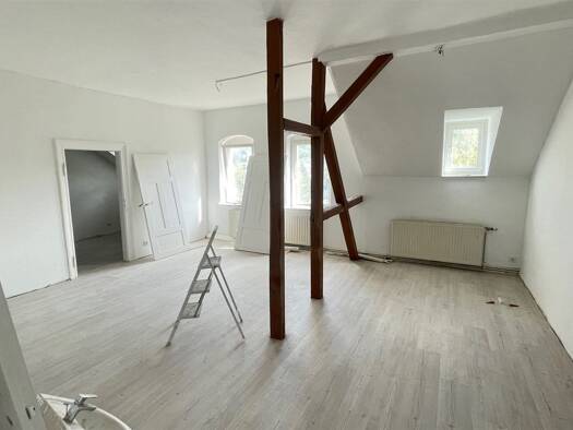 Wohnung zur Miete 460 € 3 Zimmer 92 m² 4. Geschoss frei ab sofort Ebersdorf Ebersdorf 09131