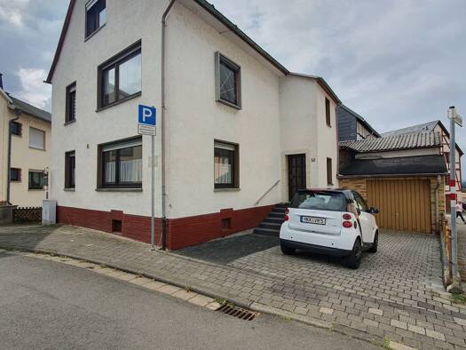 Einfamilienhaus zum Kauf provisionsfrei 249.000 € 6 Zimmer 200 m² 200 m² Grundstück Schadeck Runkel 65594
