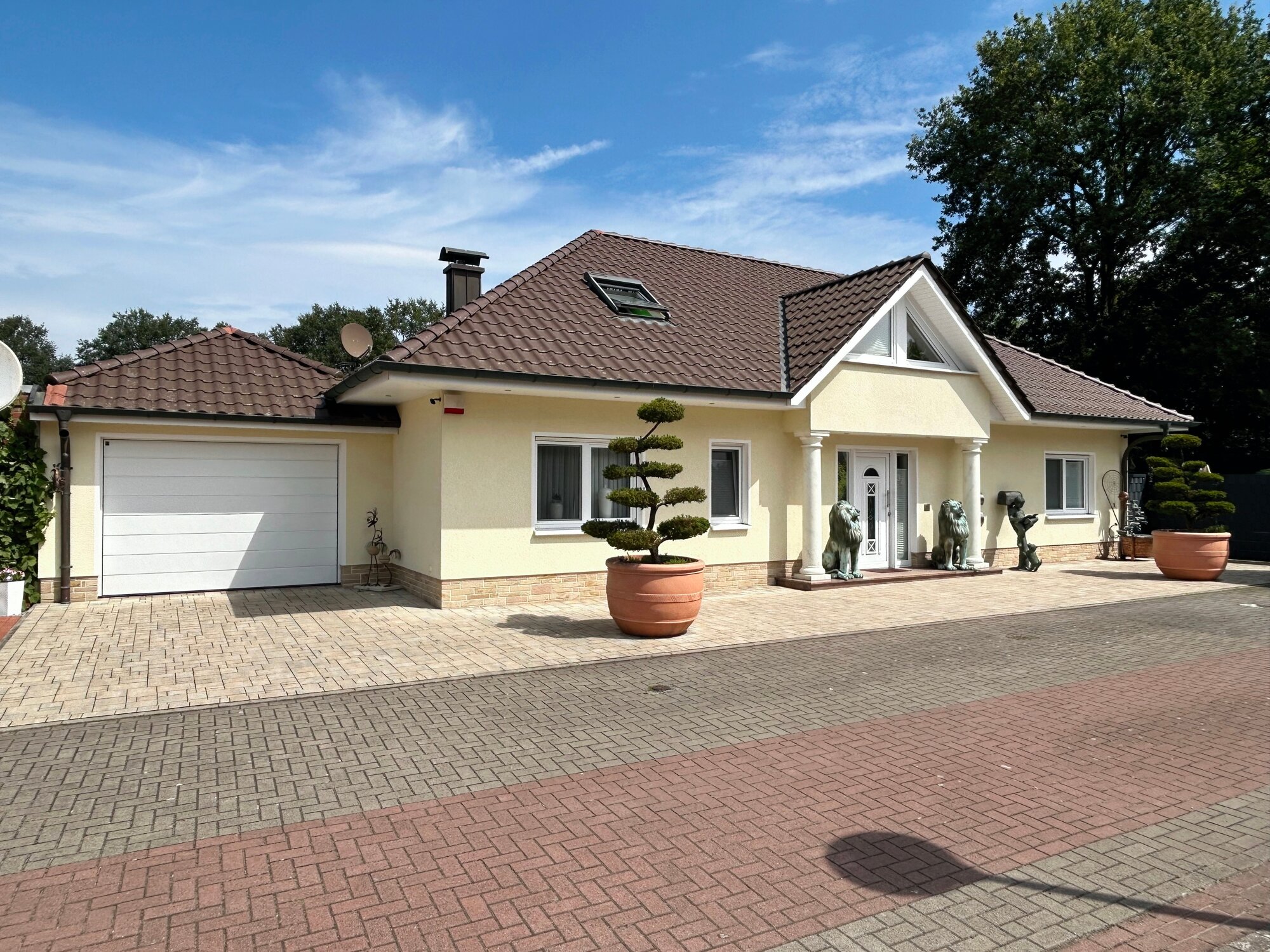 Einfamilienhaus zum Kauf 659.000 € 5 Zimmer 179,8 m²<br/>Wohnfläche 1.067 m²<br/>Grundstück Ladbergen 49549