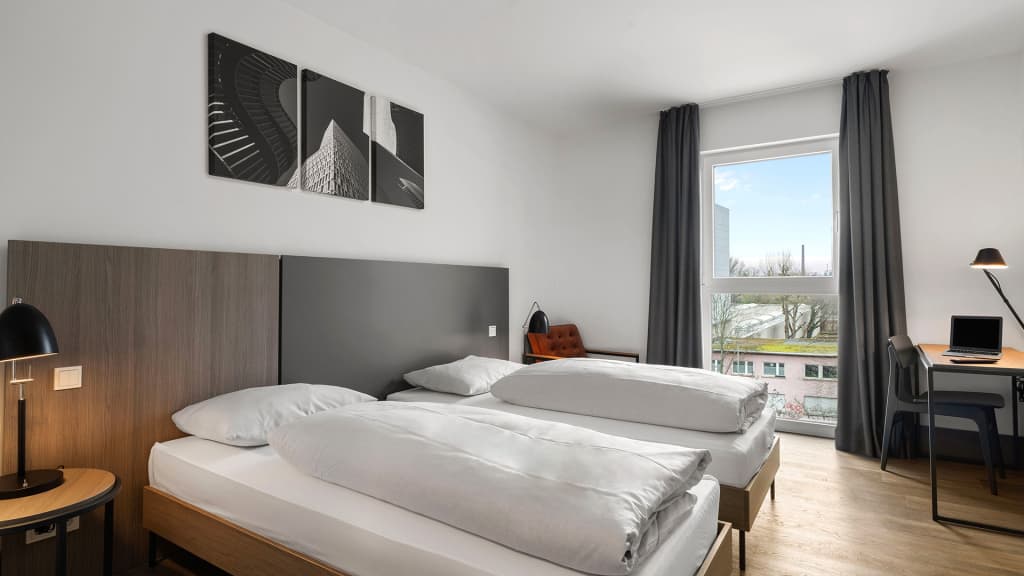 Wohnung zur Miete Wohnen auf Zeit 2.723 € 2 Zimmer 21 m²<br/>Wohnfläche 23.01.2025<br/>Verfügbarkeit Borsigallee Seckbach Frankfurt am Main 60388