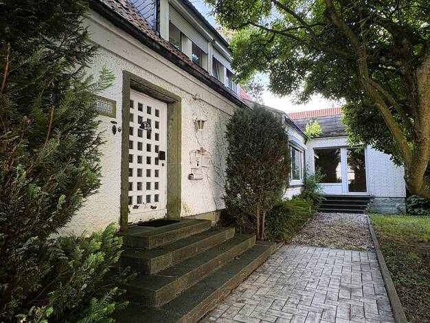 Haus zum Kauf 695.000 € 9 Zimmer 273,5 m² 1.467 m² Grundstück Soest Soest 59494