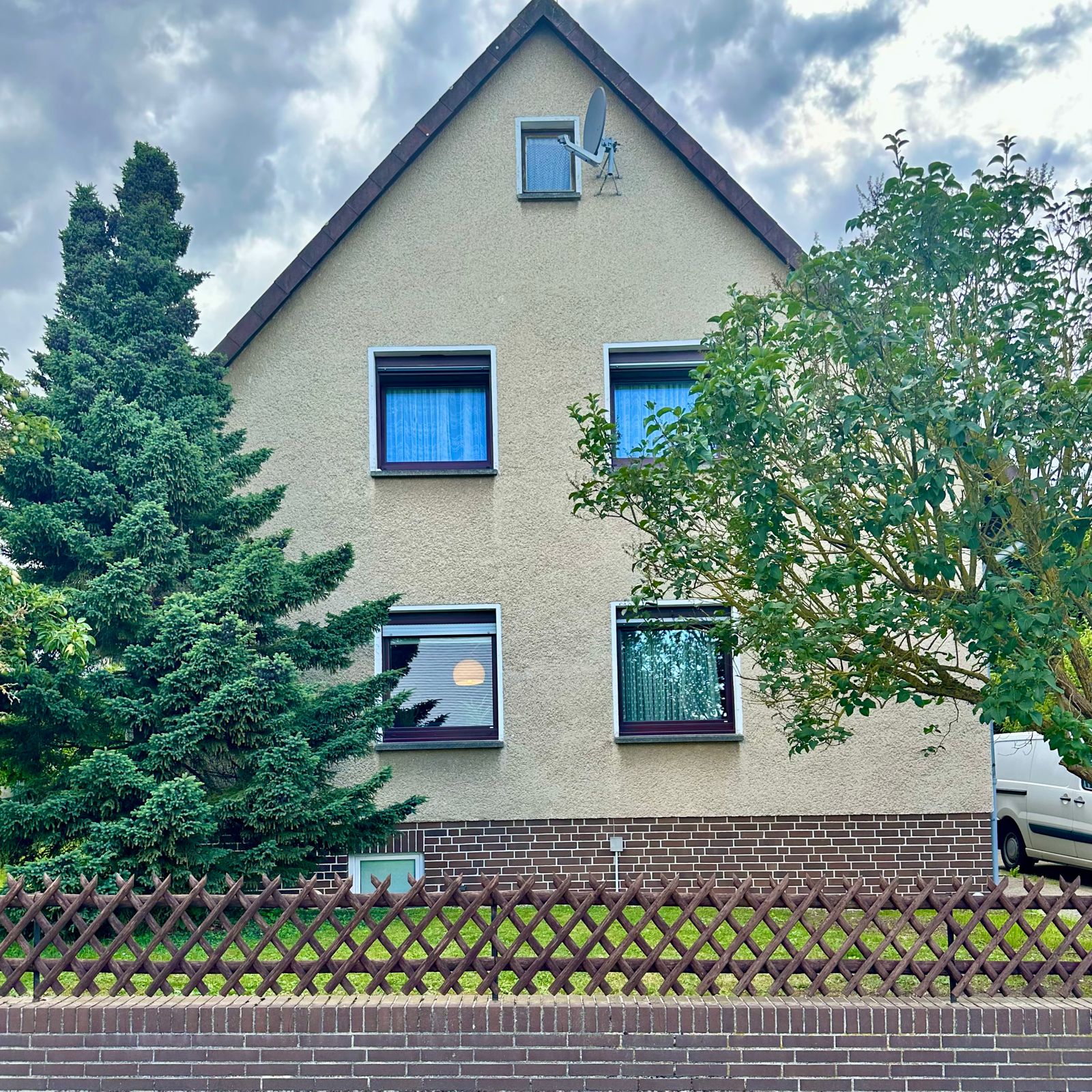 Einfamilienhaus zum Kauf 365.000 € 8 Zimmer 173 m²<br/>Wohnfläche 784 m²<br/>Grundstück Oldendorf Salzhemmendorf 31020