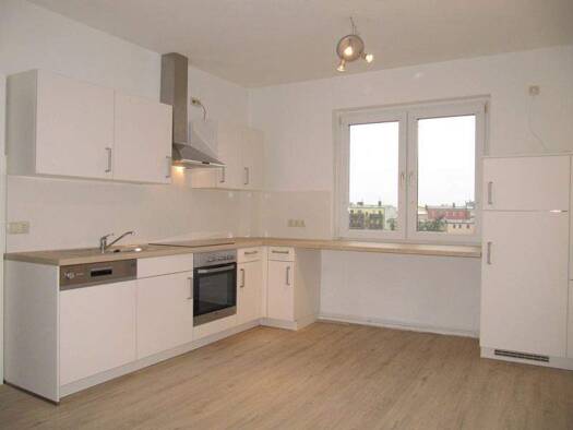 Wohnung zur Miete 600 € 3 Zimmer 74,8 m² frei ab 01.03.2026 Paulsstadt Schwerin 19053