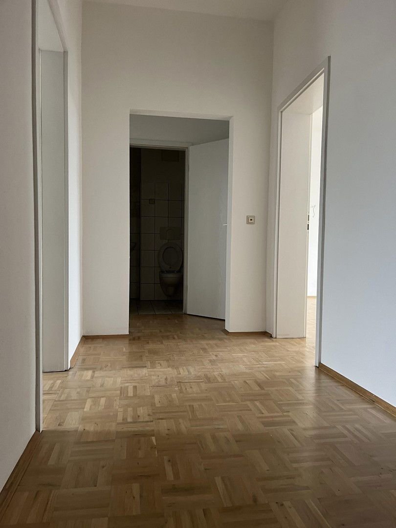 Wohnung zur Miete 330 € 2 Zimmer 59,3 m²<br/>Wohnfläche 1.<br/>Geschoss Schneeberger Straße 4 Altchemnitz 413 Chemnitz 09125