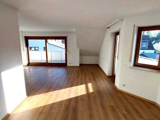 Wohnung zum Kauf 285.000 € 3 Zimmer 95 m² 2. Geschoss frei ab sofort Wachendorf Cadolzburg 90556