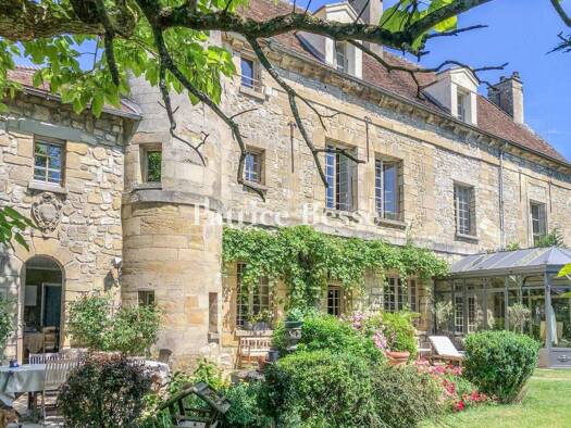 Einfamilienhaus zum Kauf 1.250.000 € 10 Zimmer 4.930 m² Grundstück Pontoise 95000