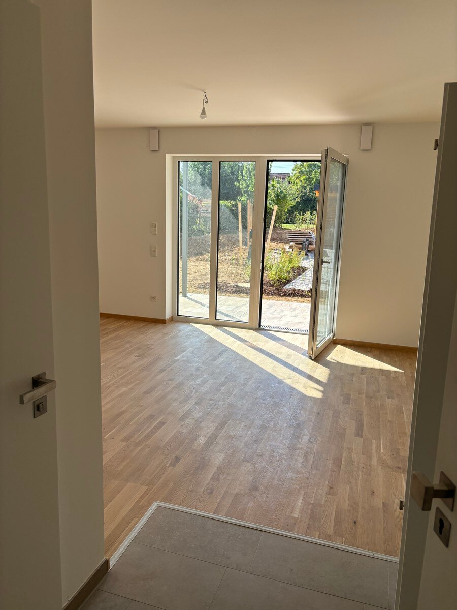 Wohnung zur Miete 520 € 1 Zimmer 36 m²<br/>Wohnfläche 1.<br/>Geschoss ab sofort<br/>Verfügbarkeit Lenting 85101