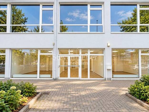 Praxisfläche zur Miete 18 € 9 Zimmer Schniegling Nürnberg 90427
