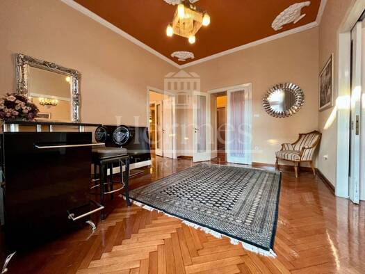 Wohnung zum Kauf 7 Zimmer 200 m² Geschoss 1/2 Zagreb 10000