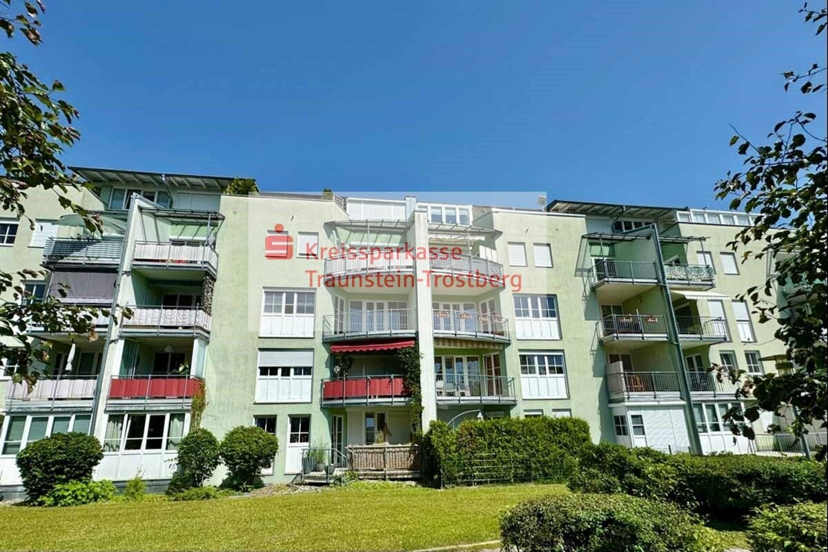 Wohnung zum Kauf 239.000 € 2 Zimmer 67 m²<br/>Wohnfläche 2.<br/>Geschoss Traunreut Traunreut 83301