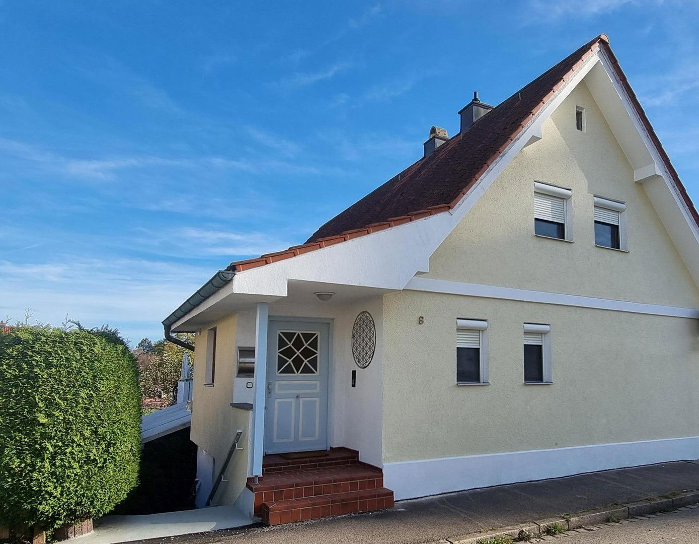 Einfamilienhaus zum Kauf provisionsfrei 870.000 € 6,5 Zimmer 206 m²<br/>Wohnfläche 440 m²<br/>Grundstück Breite Kempten 87439