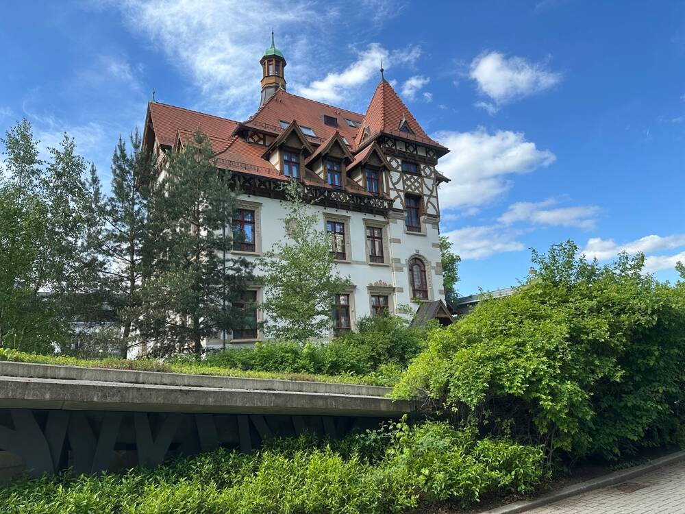 Property thumbnail 2