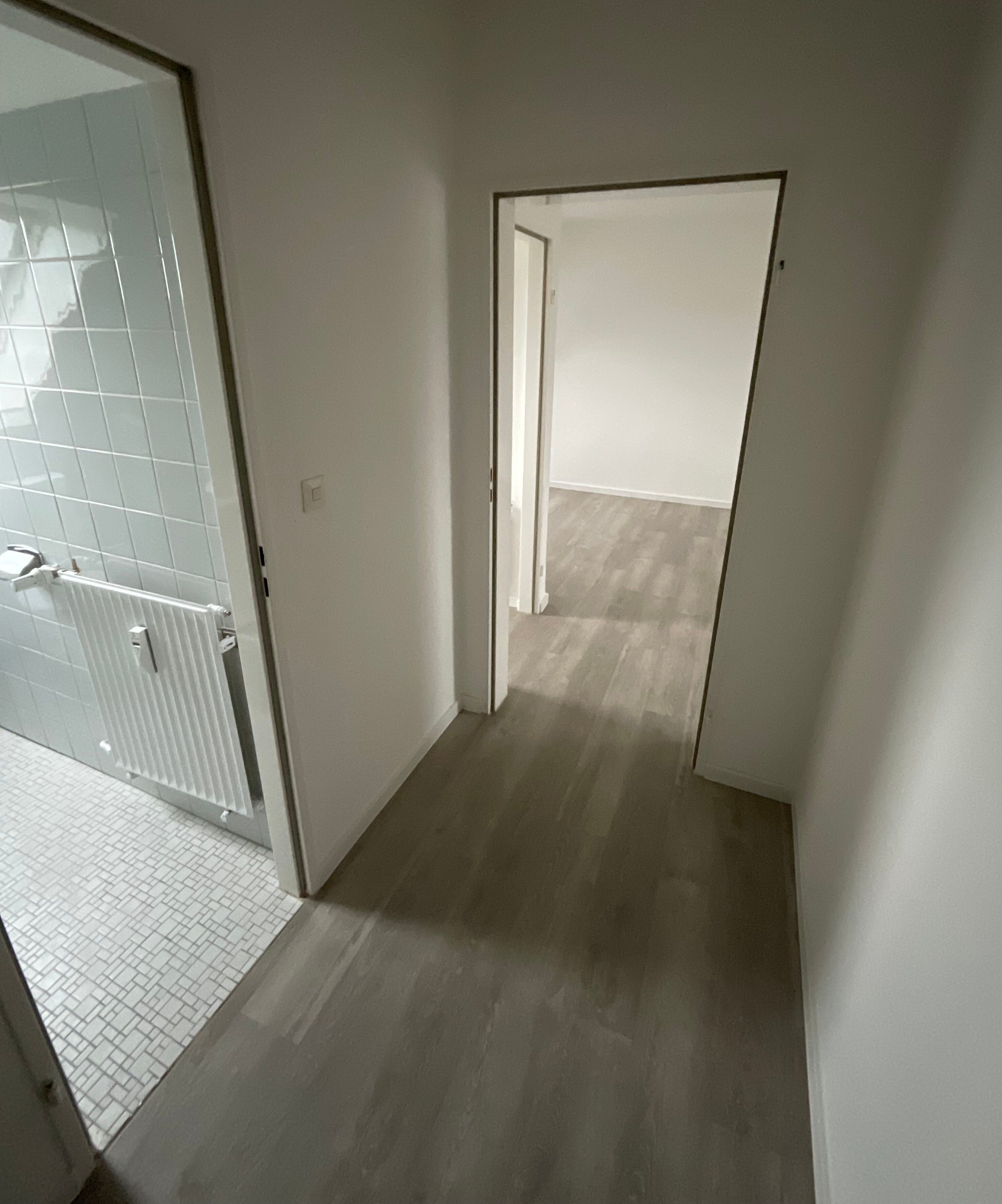 Wohnung zur Miete 265 € 1 Zimmer 35 m²<br/>Wohnfläche 2.<br/>Geschoss ab sofort<br/>Verfügbarkeit Birkenweg 63 Berenbostel - Nord Garbsen 30827