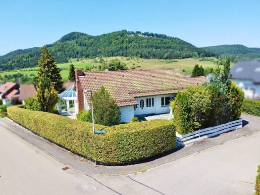 Einfamilienhaus zum Kauf 299.000 € 6 Zimmer 166 m² 677 m² Grundstück Lautlingen Albstadt-Lautlingen 72459
