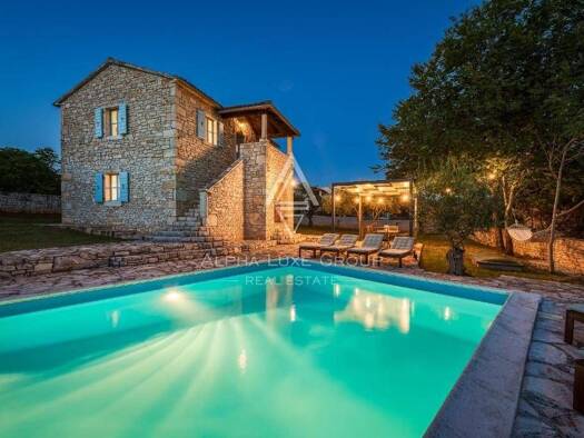 Einfamilienhaus zum Kauf 590.000 € 4 Zimmer 110 m² Sveti Lovreč Lovreć 52440