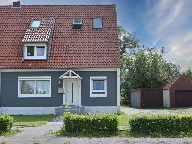 Doppelhaushälfte zum Kauf 214.000 € 5 Zimmer 119,7 m² 662 m² Grundstück Nordenham Nordenham 26954