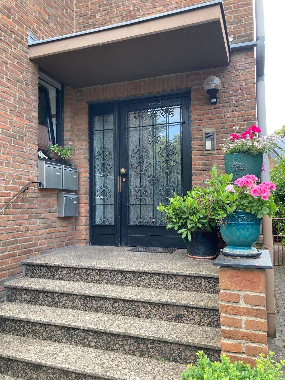 Property thumbnail 2