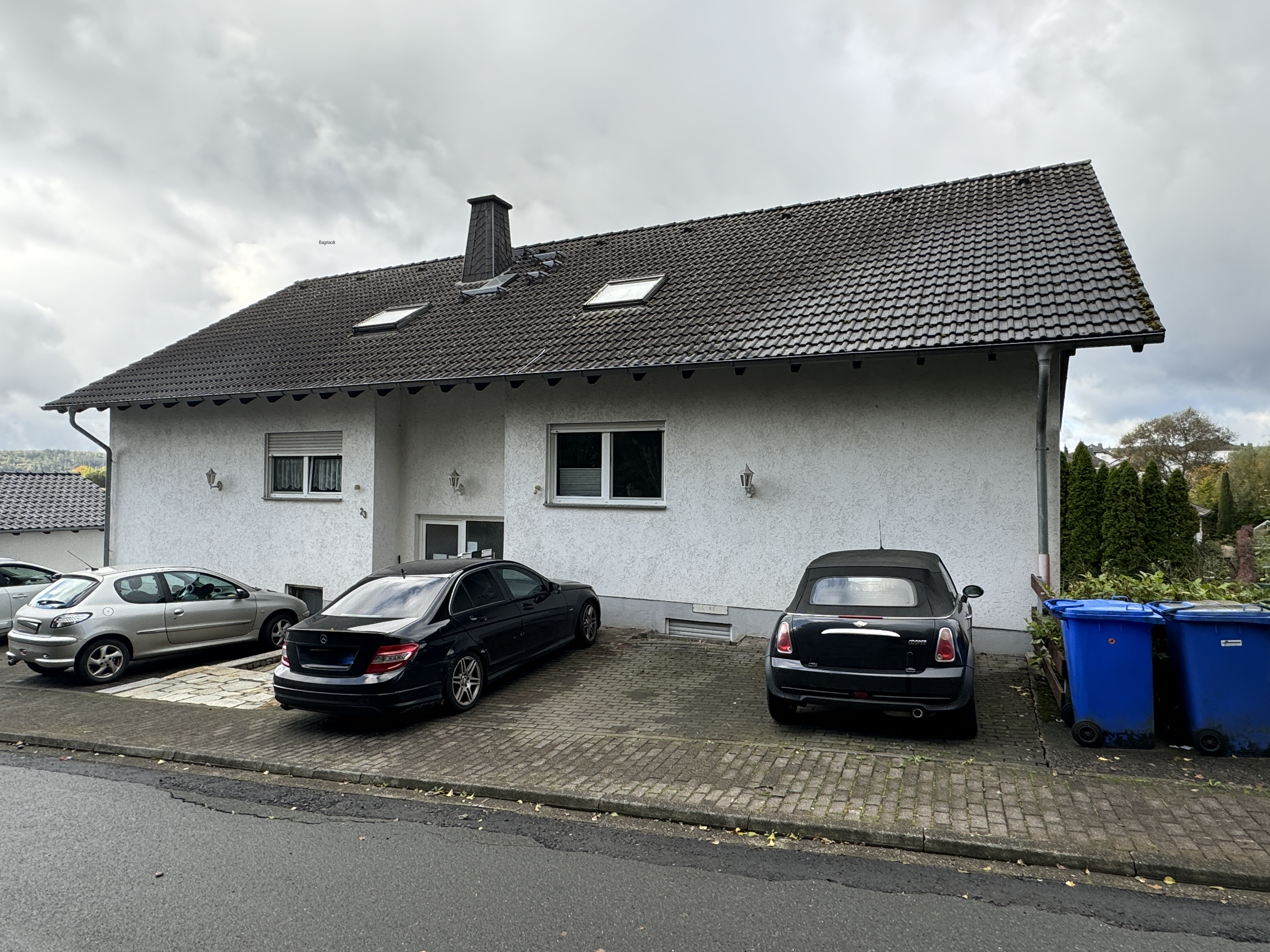 Mehrfamilienhaus zum Kauf 450.000 € 15 Zimmer 412 m²<br/>Wohnfläche 698 m²<br/>Grundstück Rosenthal Rosenthal 35119