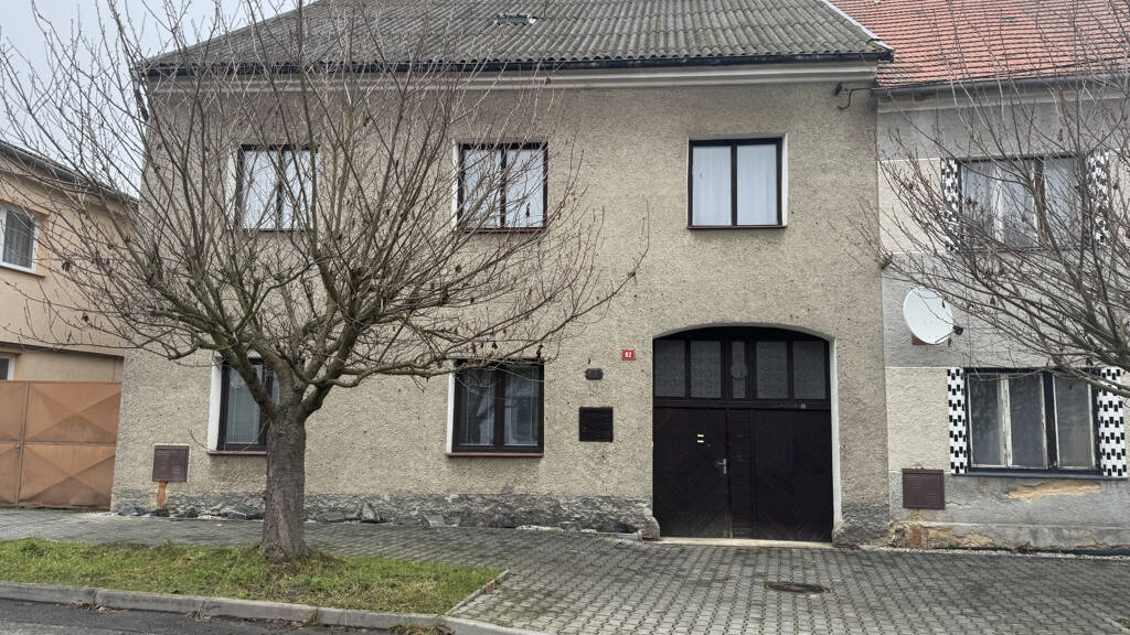Einfamilienhaus zum Kauf 8.490.000 CZK 338 m² Stráz 82 Stráz 34802