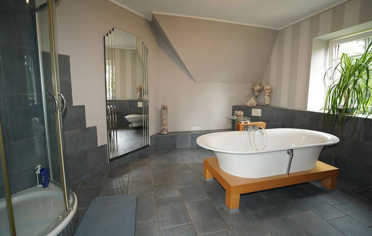 Property thumbnail 13