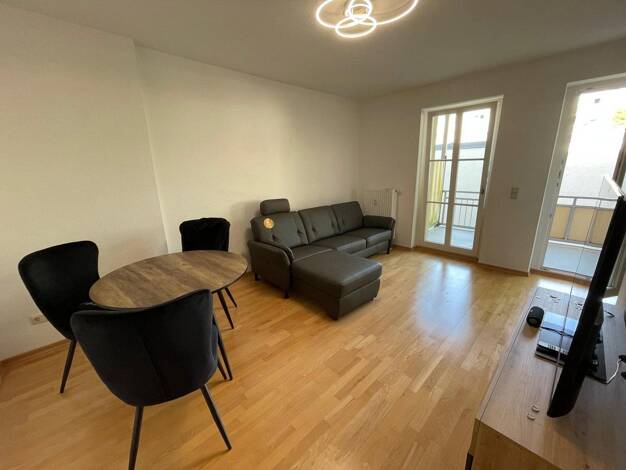 Wohnung zur Miete 1.100 € 2 Zimmer 55 m² 1. Geschoss Tittmannstraße 18 Striesen-West Ortsamtsbereich Blasewitz 01309